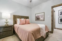 Cozy & Convenient W/ 2BR & 2BA