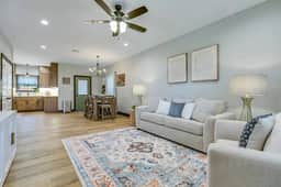 Nasworthy@Landmarks/2 BR&2.5 BA