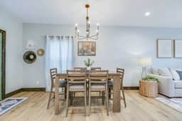 Nasworthy@Landmarks/2 BR&2.5 BA