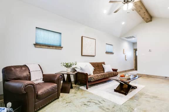Cozy & Convenient w/ 2 BR & 2 BA