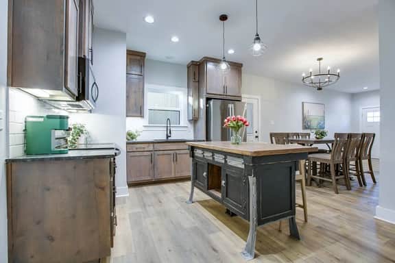 Golden Getaway • 3 BR • 2.5 BA • Happy Homes