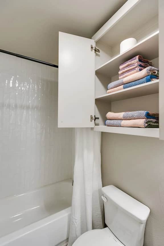 Holiday Haven W/ 3 BR & 2 BA/New