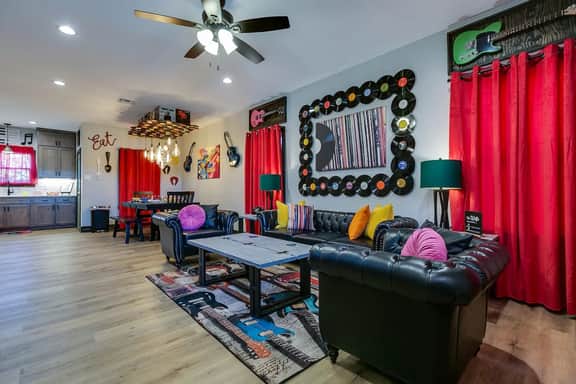 Music Hall! -2BR•2.5BA