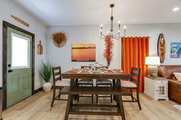 Rustic Retreat! 2 BR/2.5 BA